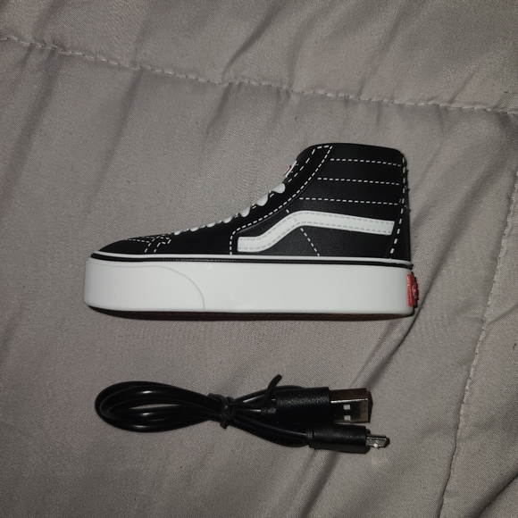 COPY - Vans Black Sk-8 HI external charger - Picture 6 of 11